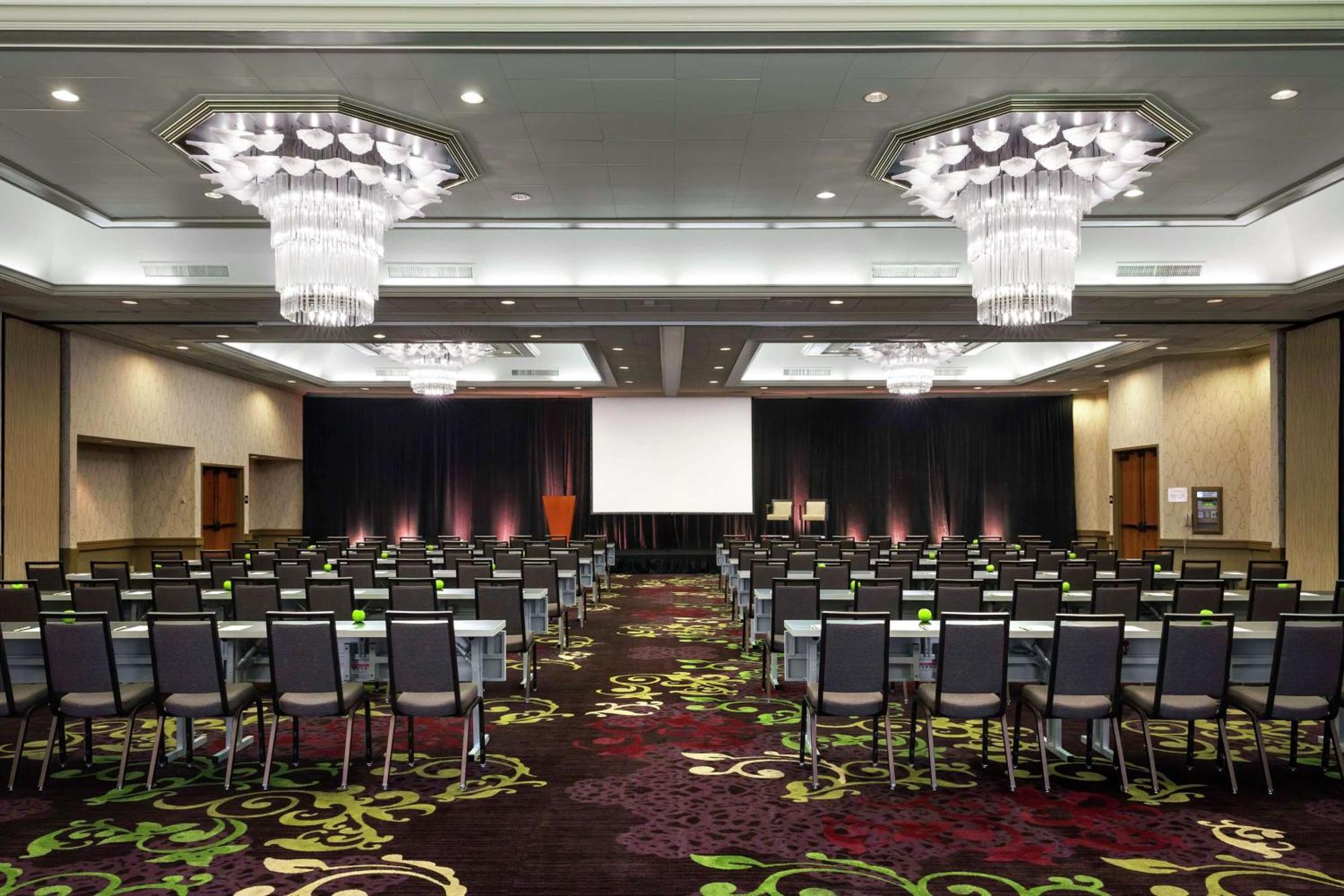 Doubletree By Hilton Sonoma Wine Country Rohnert Park