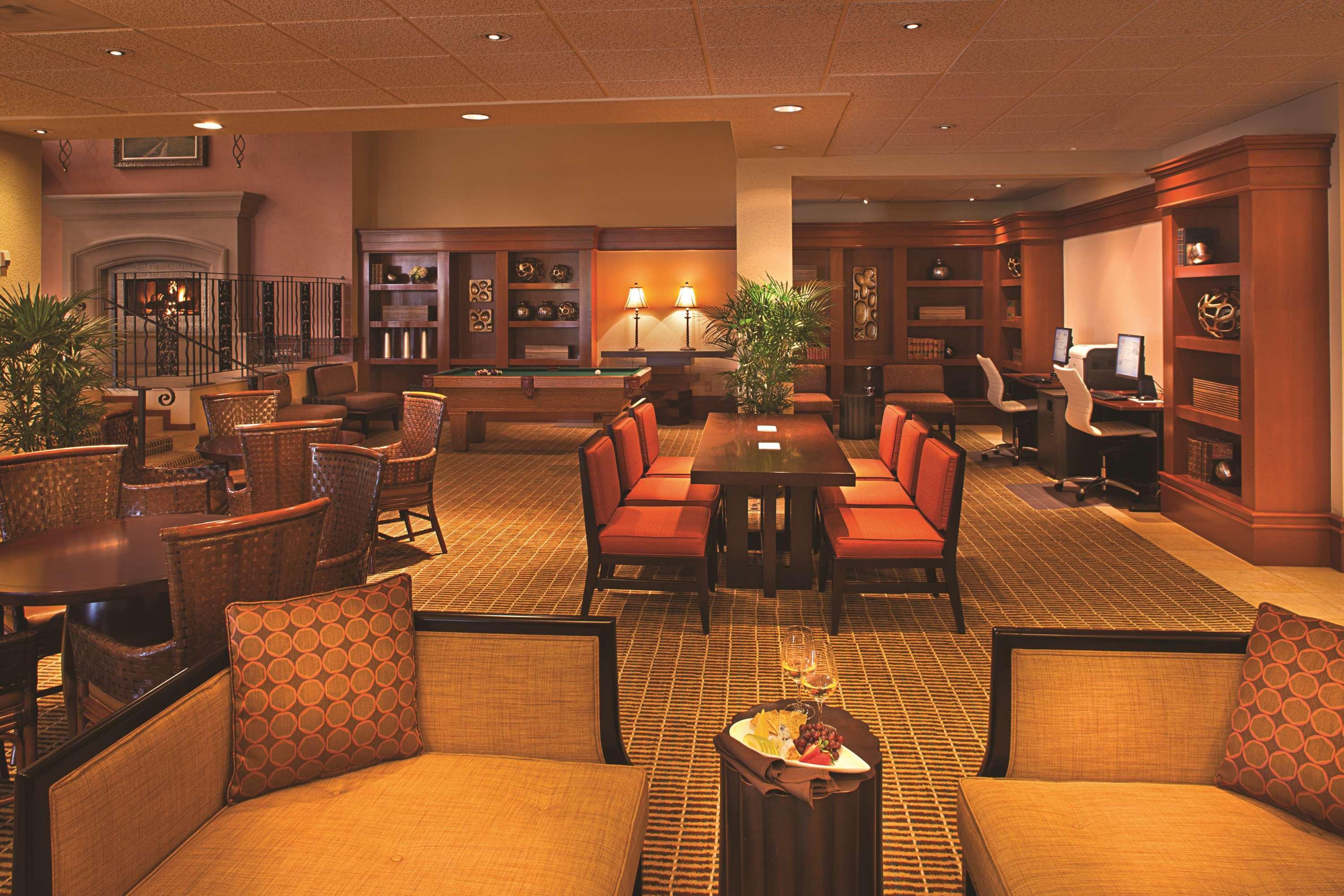 Doubletree By Hilton Sonoma Wine Country Resort