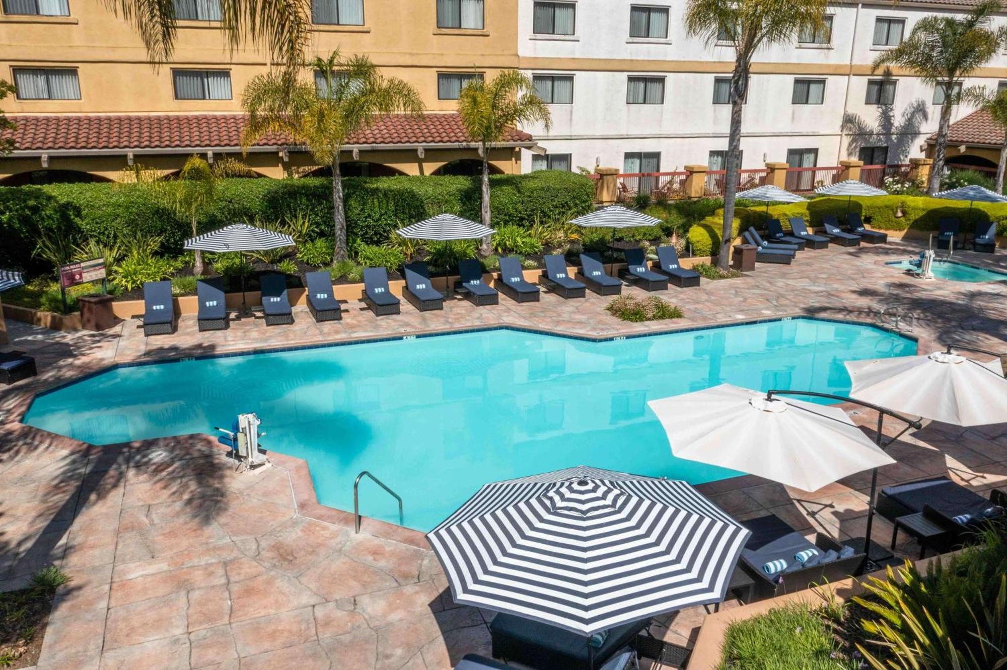 Doubletree By Hilton Sonoma Wine Country Rohnert Park